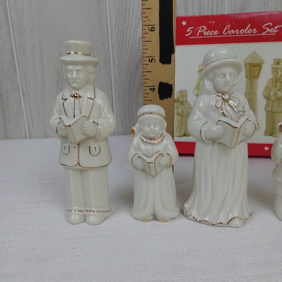 Vintage JCPenny 5 Piece Caroler Set Christmas Holiday w/ box Cream W/ Gold Trim - Picture 10 of 16